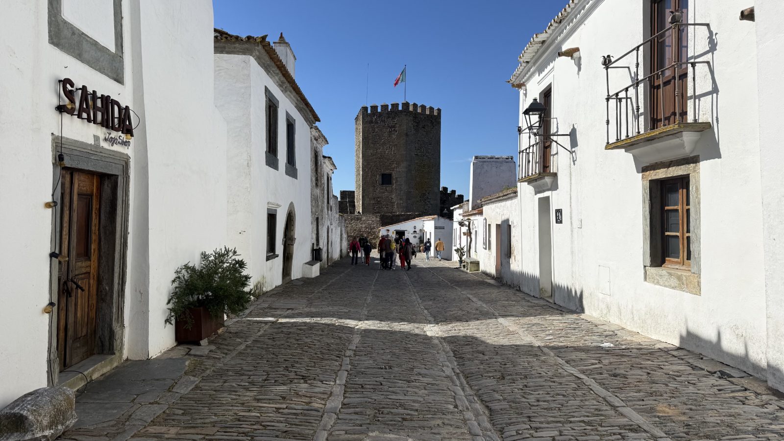Alentejo: Vinos, murallas y el gran lago Alqueva (Portugal)