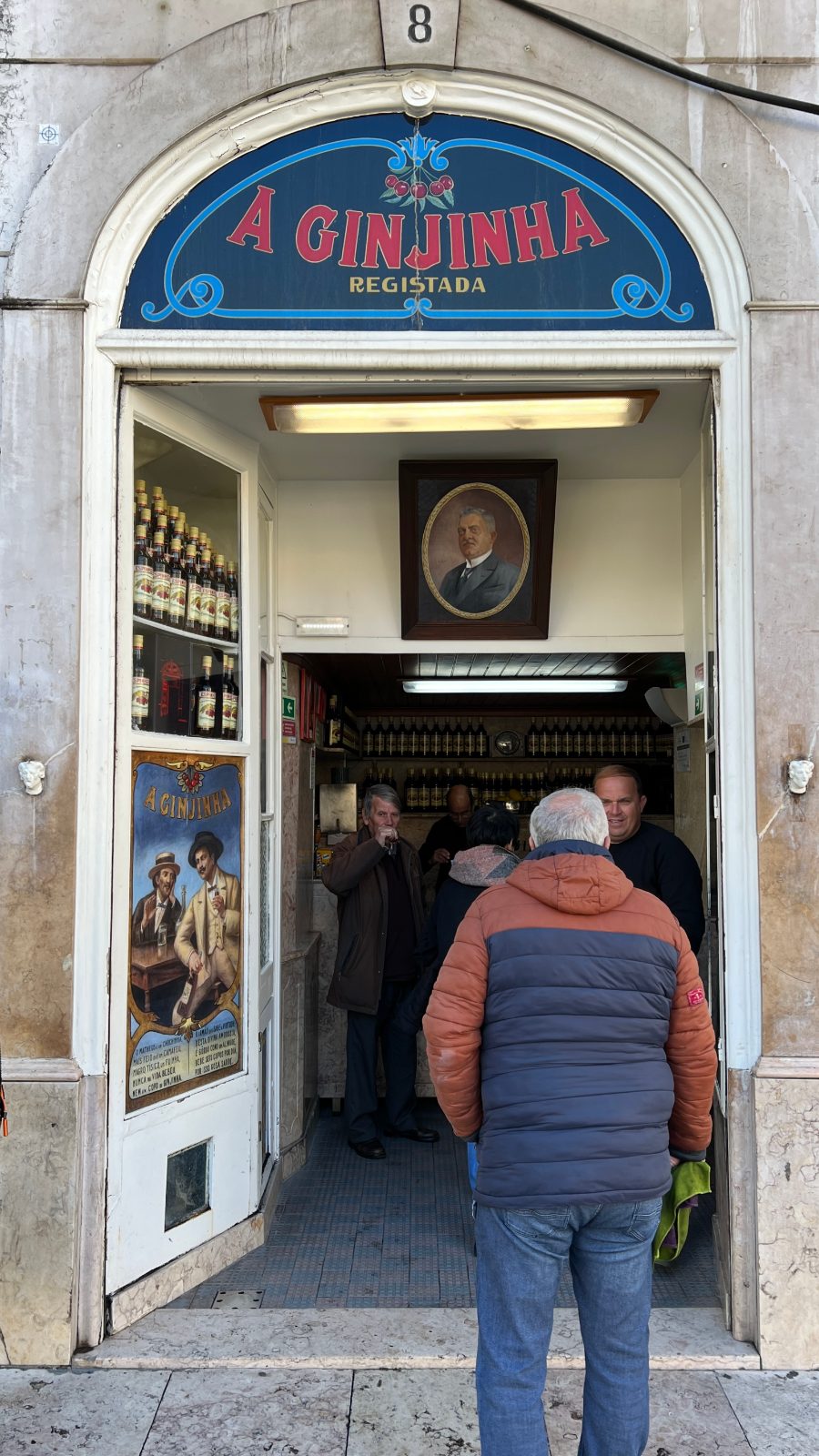 Local tradicional en el centro de Lisboa