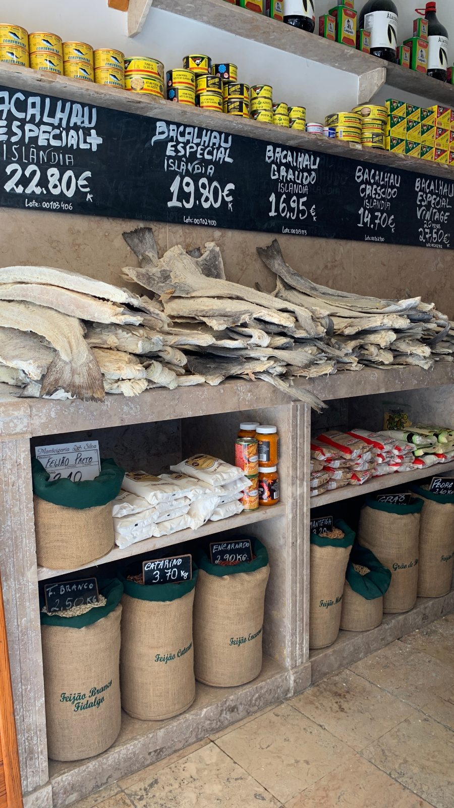 Bacalao tradicional a la venta en Lisboa