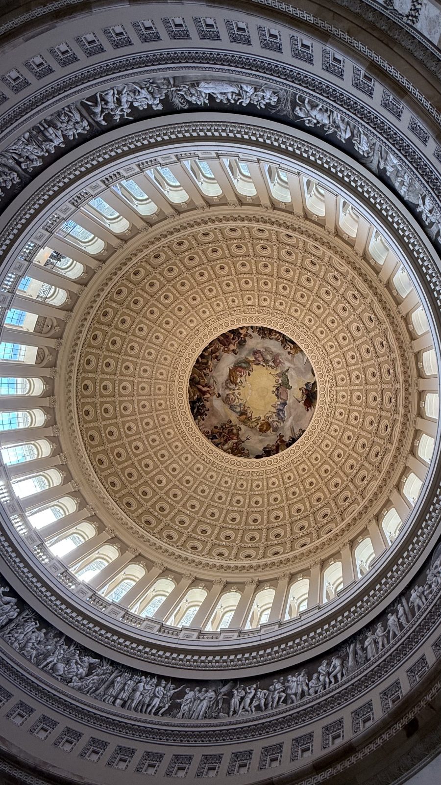 Interior de la cúpula del Capitolio de los Estados Unidos